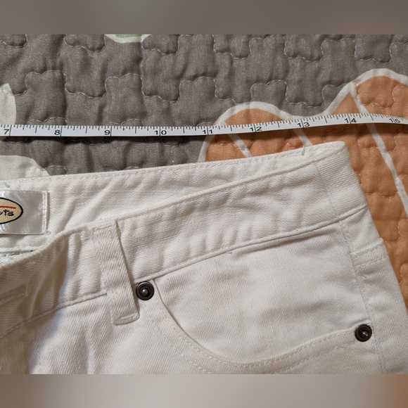 Talbot's High Waisted Stretch White Capri Jeans Wide Leg size 8. Current style - Picture 3 of 6